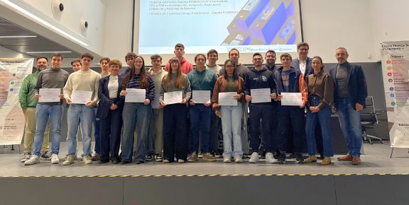 Acto de entrega de premios al mejor TFM y del UV Challenge Energy Environment - imatge 0